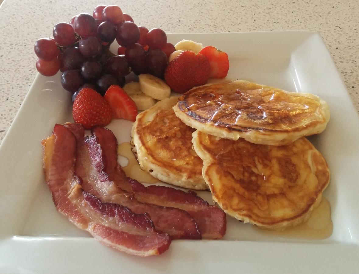 Novel Bed And Breakfast YYC Exteriör bild